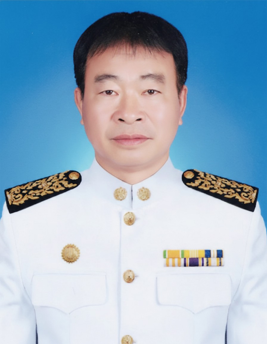 นายองอาจ    เสียงเลิศ